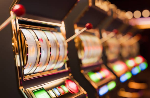 Fortune Tiger slot interface showing reel grid, paylines, and spin controls on ezykasino